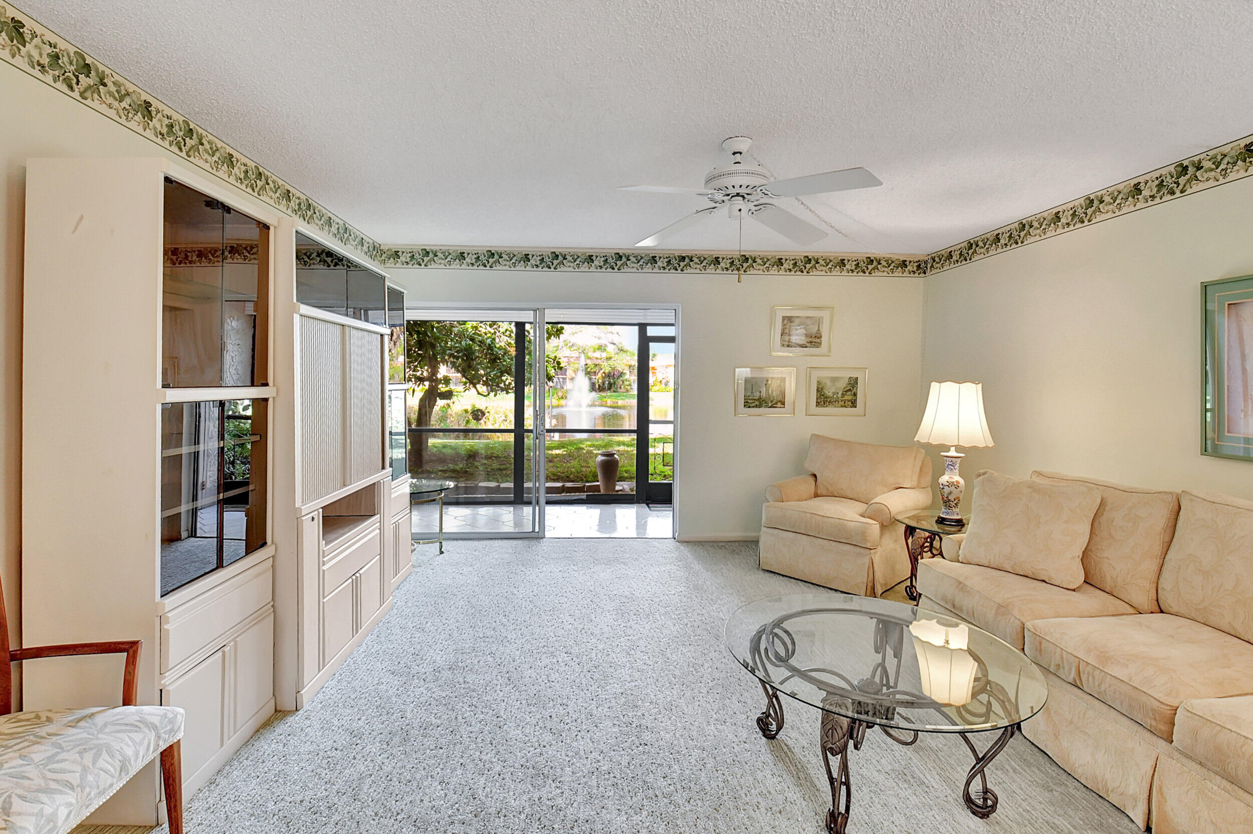 872 Southwest 9th St Circle, Unit 102 Boca Raton, FL 33486 - Photo 6 of 33 Sliders to Patio