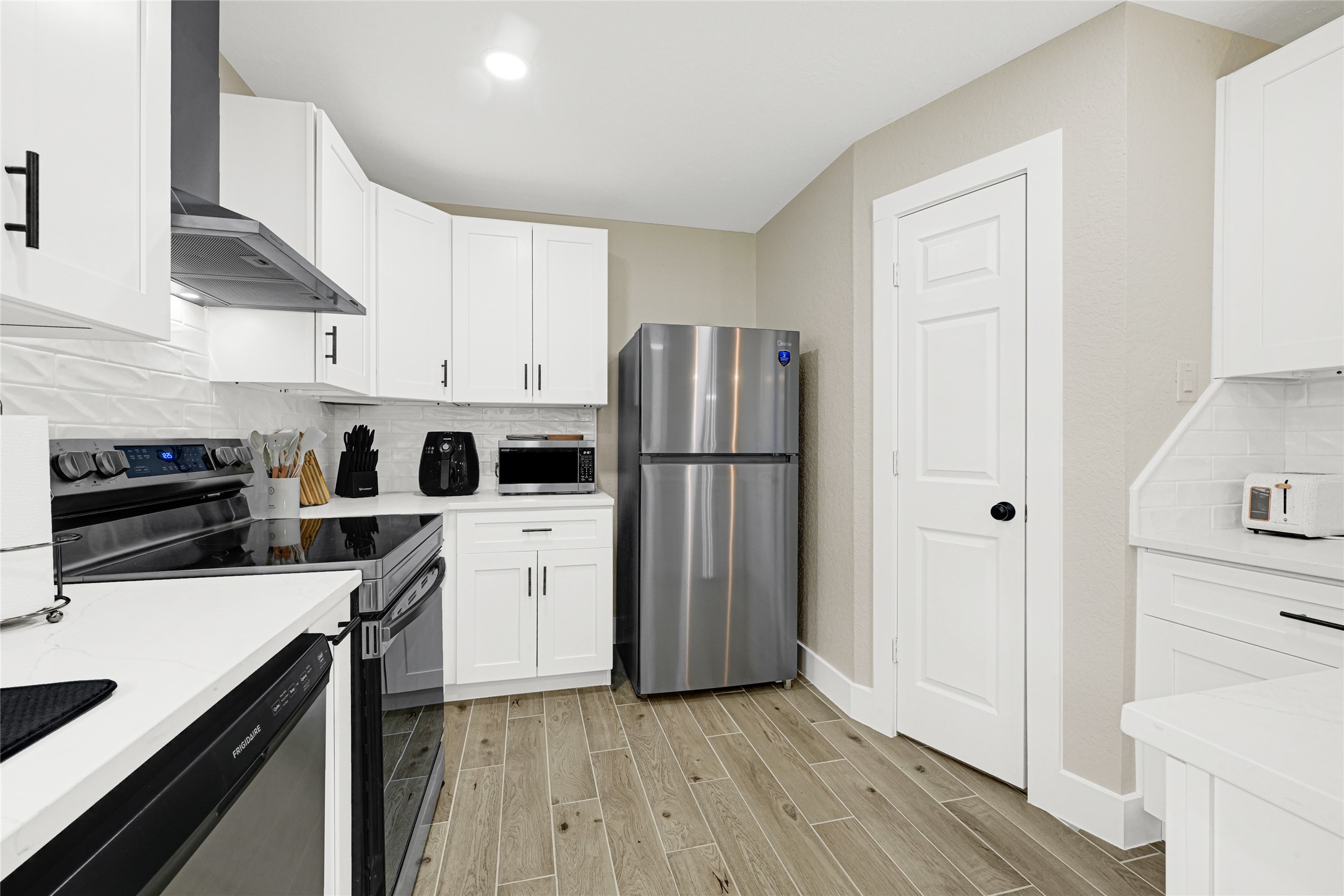 4802 Hickorygate Drive Spring, TX 77373 - Photo 9 of 27