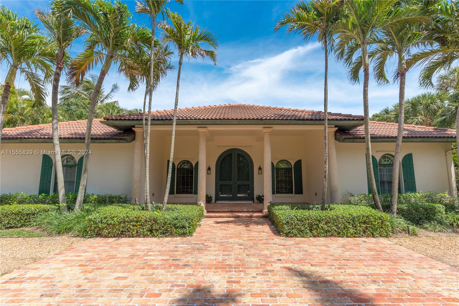 143 Gomez Road Jupiter Island, FL 33455 - Photo 2 of 25 Gallery Image 2
