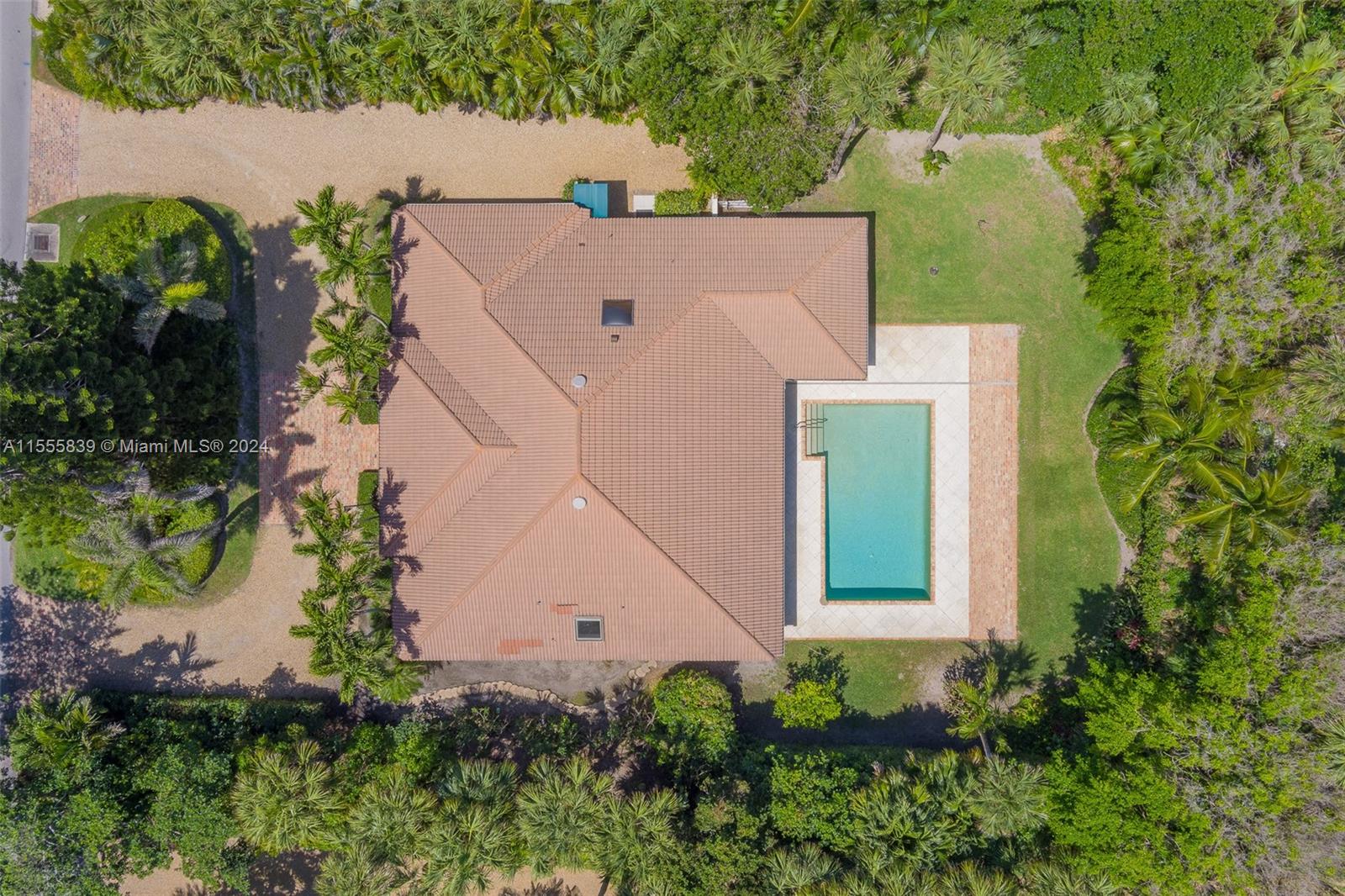 143 Gomez Road Jupiter Island, FL 33455 - Photo 21 of 25 Gallery Image 21