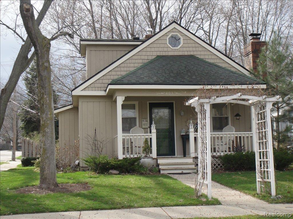 403 North Castell Avenue Rochester, MI 48307 - Photo 18 of 25 Front Views1