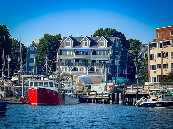 $750,000 | 57 Front Street, Unit 2, Beverly, MA 01915