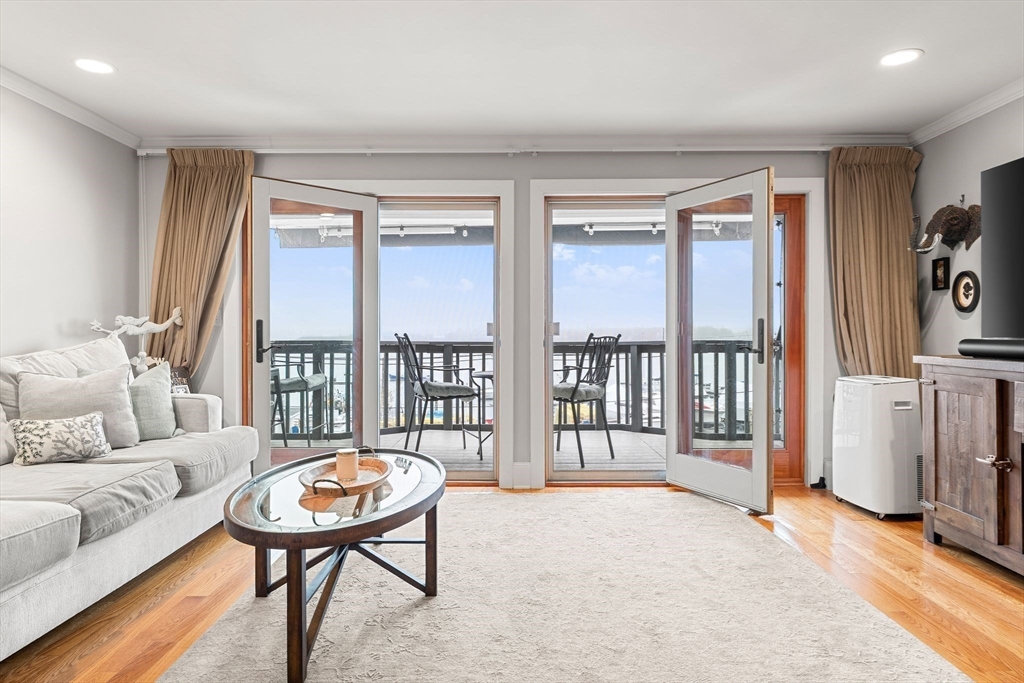 57 Front Street, Unit 2 Beverly, MA 01915 - Photo 4 of 30