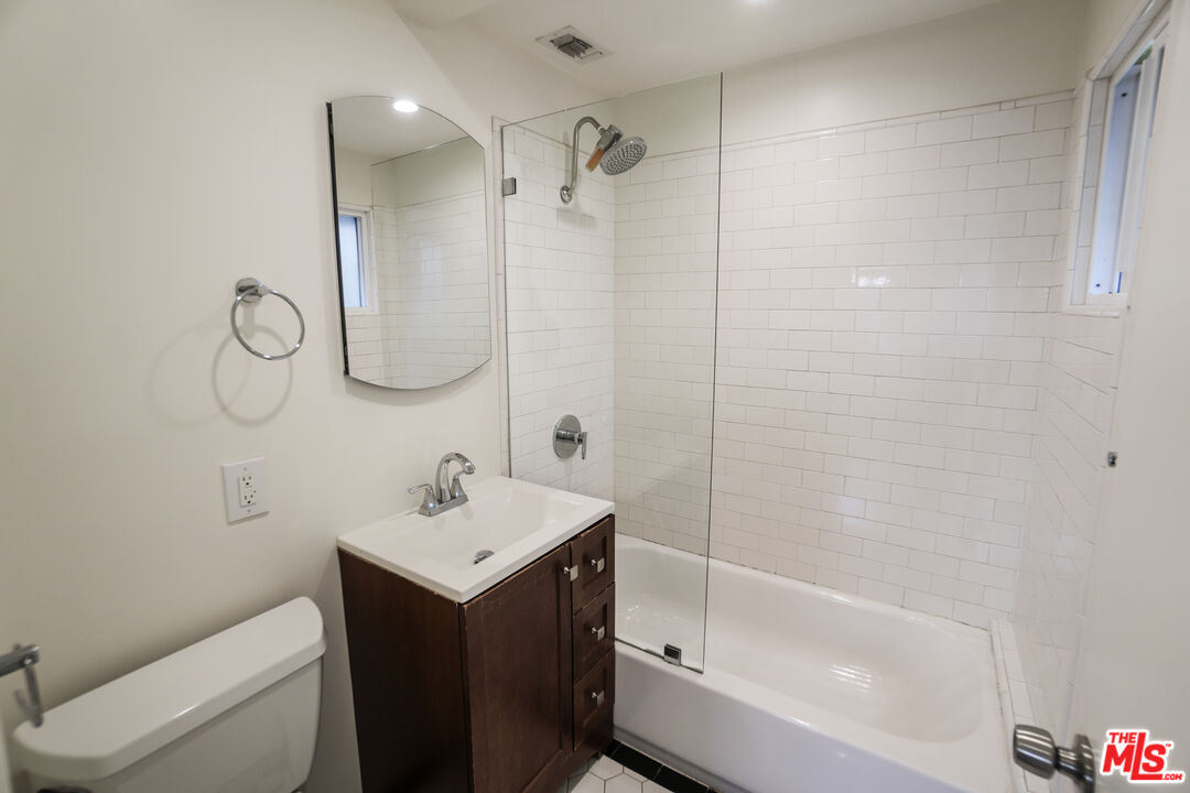 2847 Pyrites Street Los Angeles, CA 90032 - Photo 11 of 24