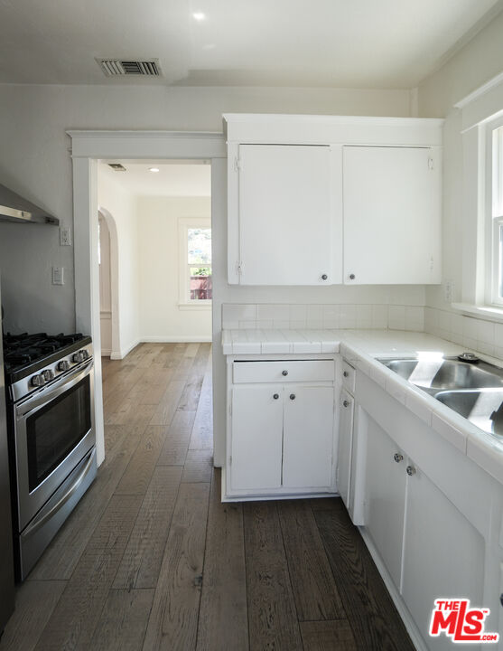 2847 Pyrites Street Los Angeles, CA 90032 - Photo 6 of 24