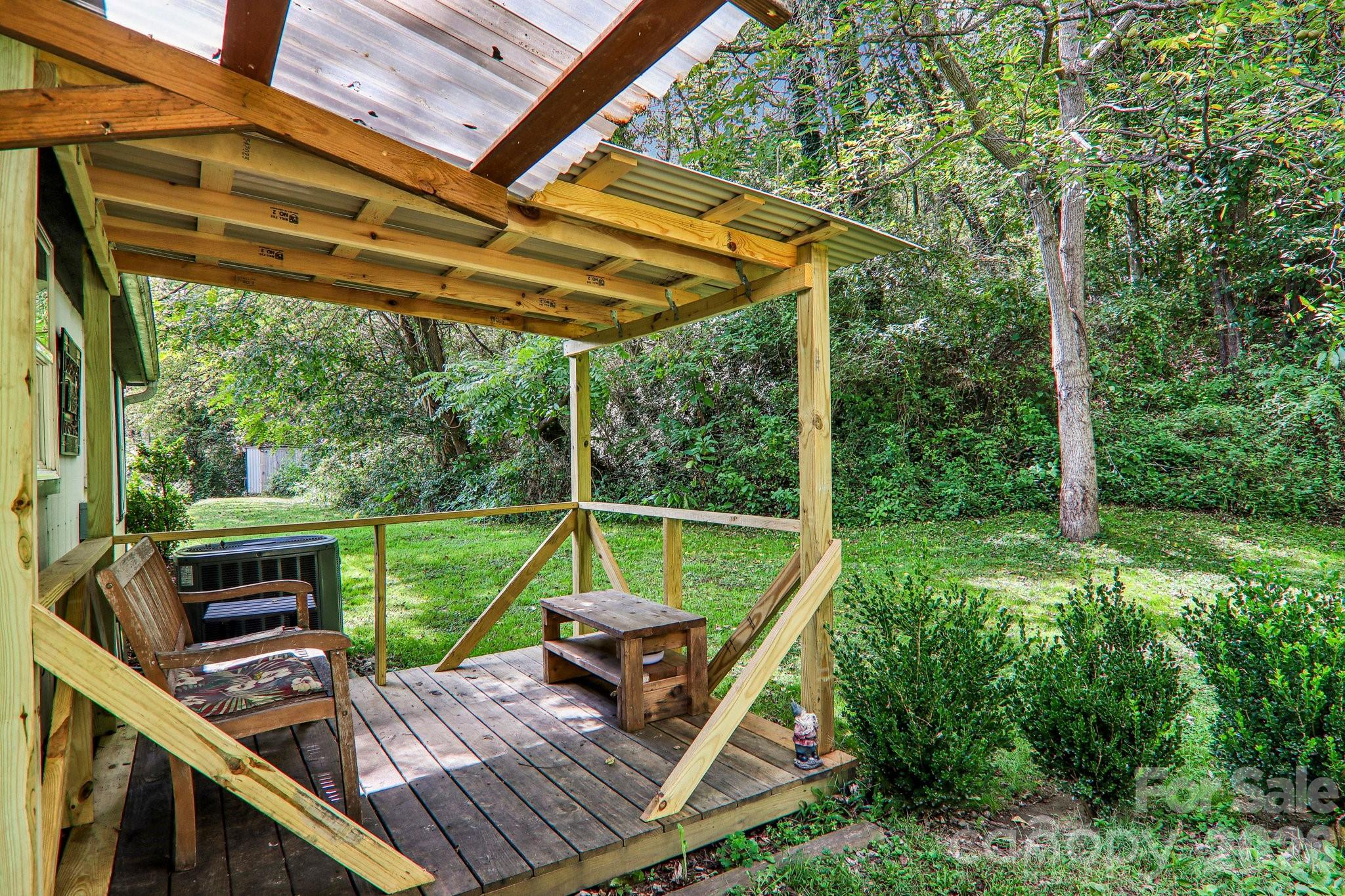 418 Sharptown Road Canton, NC 28716 - Photo 7 of 47 Gallery Image 7