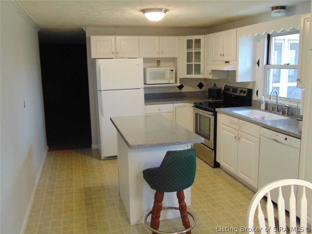 2816 North Ryker's Ridge Road Madison, IN 47250 - Photo 3 of 15