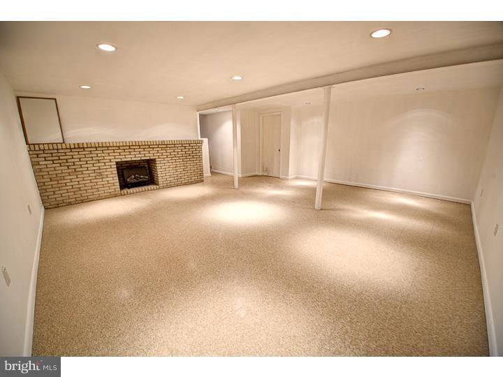 631 Hoyt Road Huntingdon Valley, PA 19006 - Photo 15 of 25 Basement - Finished