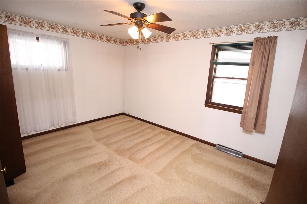 166 Country Club Road Williamsburg, IA 52361 - Photo 7 of 10 Gallery Image 7