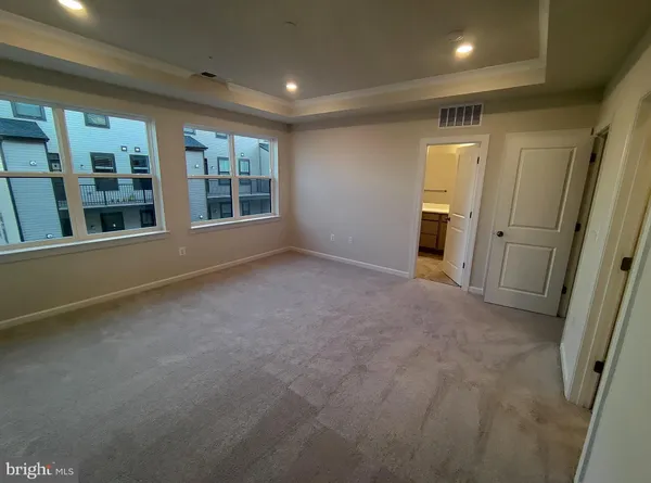 $3,950 | 22520 Foundation Drive, Ashburn, VA 20148