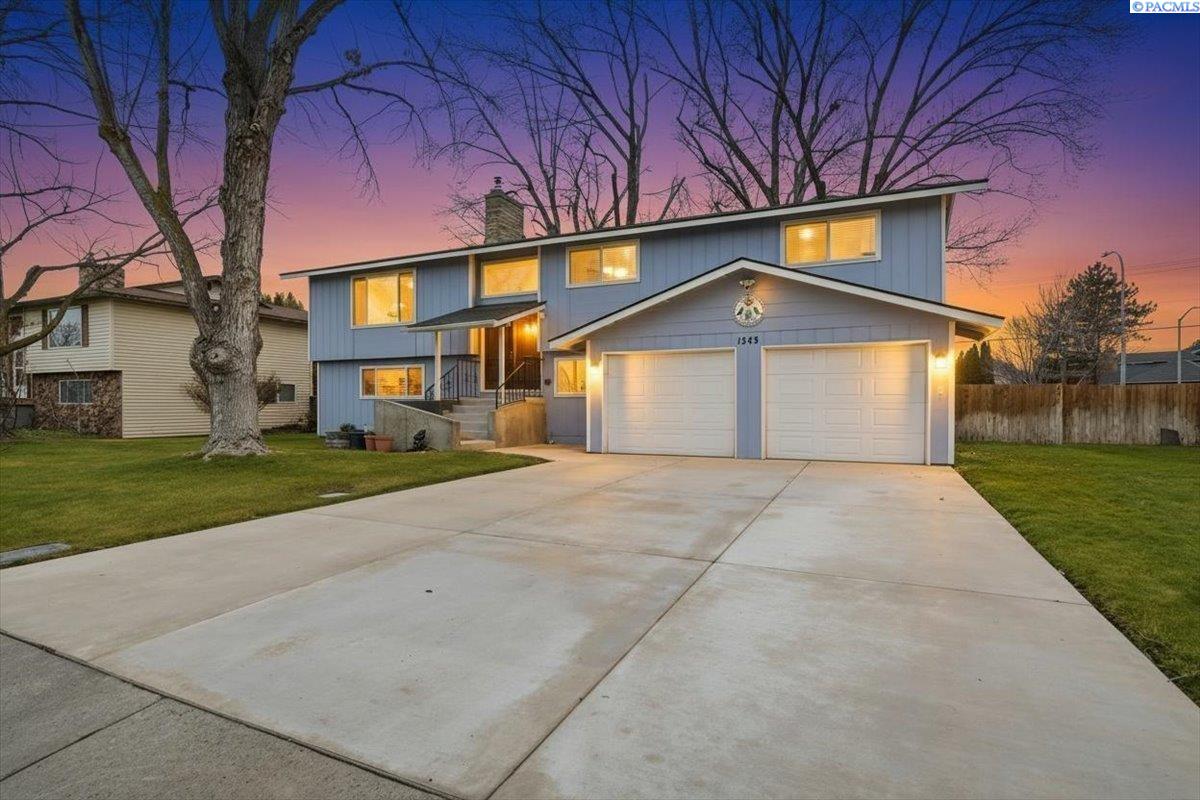 1545 Ridgeview Court Richland, WA 99352 - Photo 1 of 33 Gallery Image 1