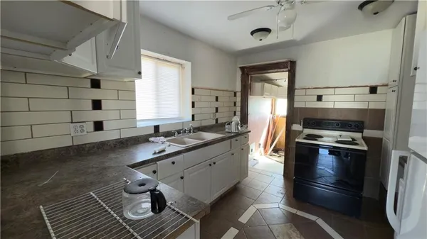 $79,900 | 9409 East Independence Avenue, Independence, MO 64053