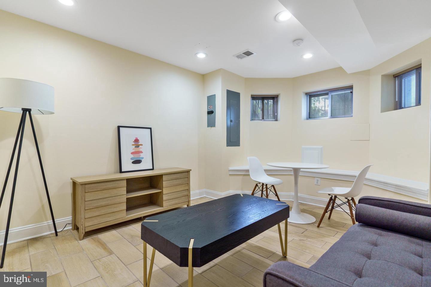 38 Rhode Island Avenue Northeast Washington, DC 20002 - Photo 33 of 42