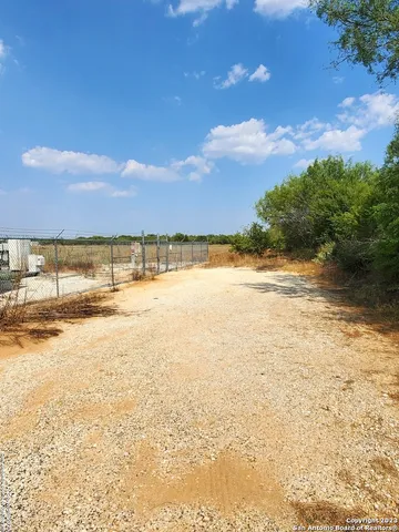 $260,000 | 18996 Frank Hoffman Road, Von Ormy, TX 78073