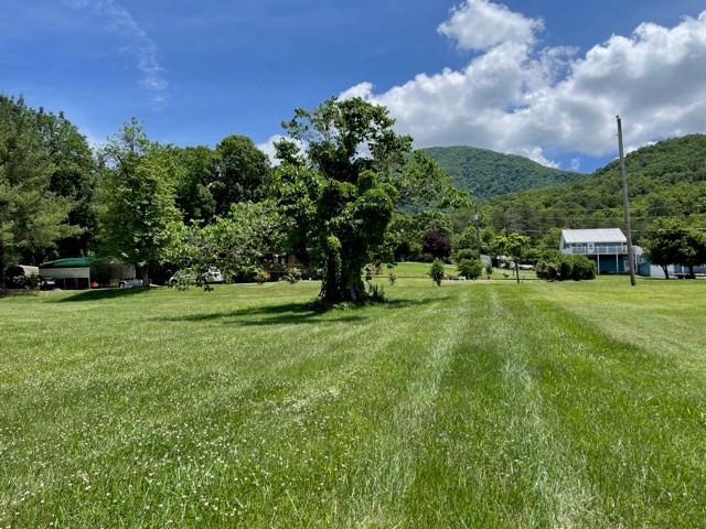 4 Katy Hollar Rd. Road Sevierville, TN 37862 - Photo 2 of 12