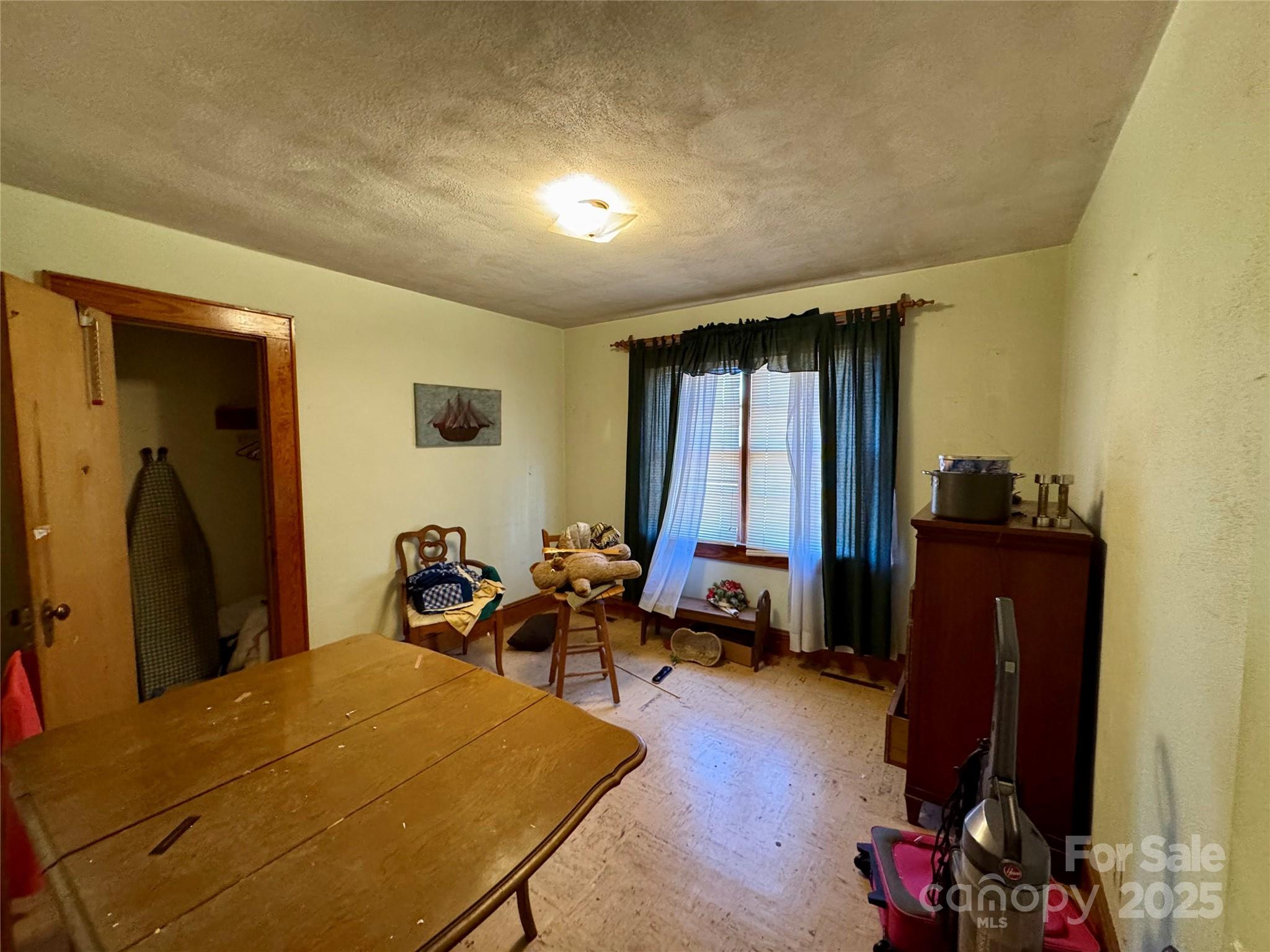 4073 Lee Cline Road Conover, NC 28613 - Photo 18 of 27