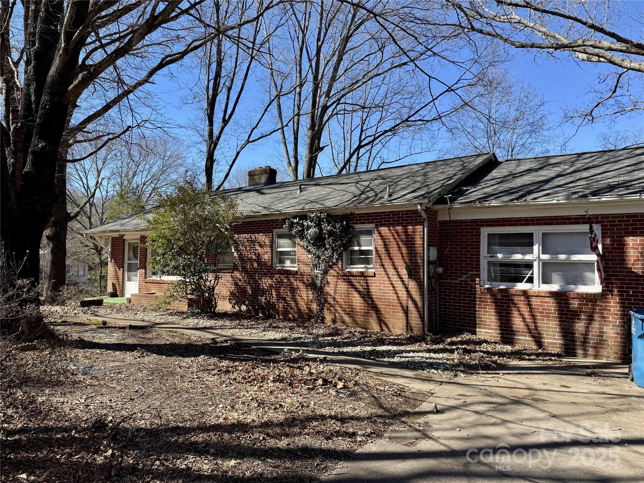 4073 Lee Cline Road Conover, NC 28613 - Photo 3 of 27