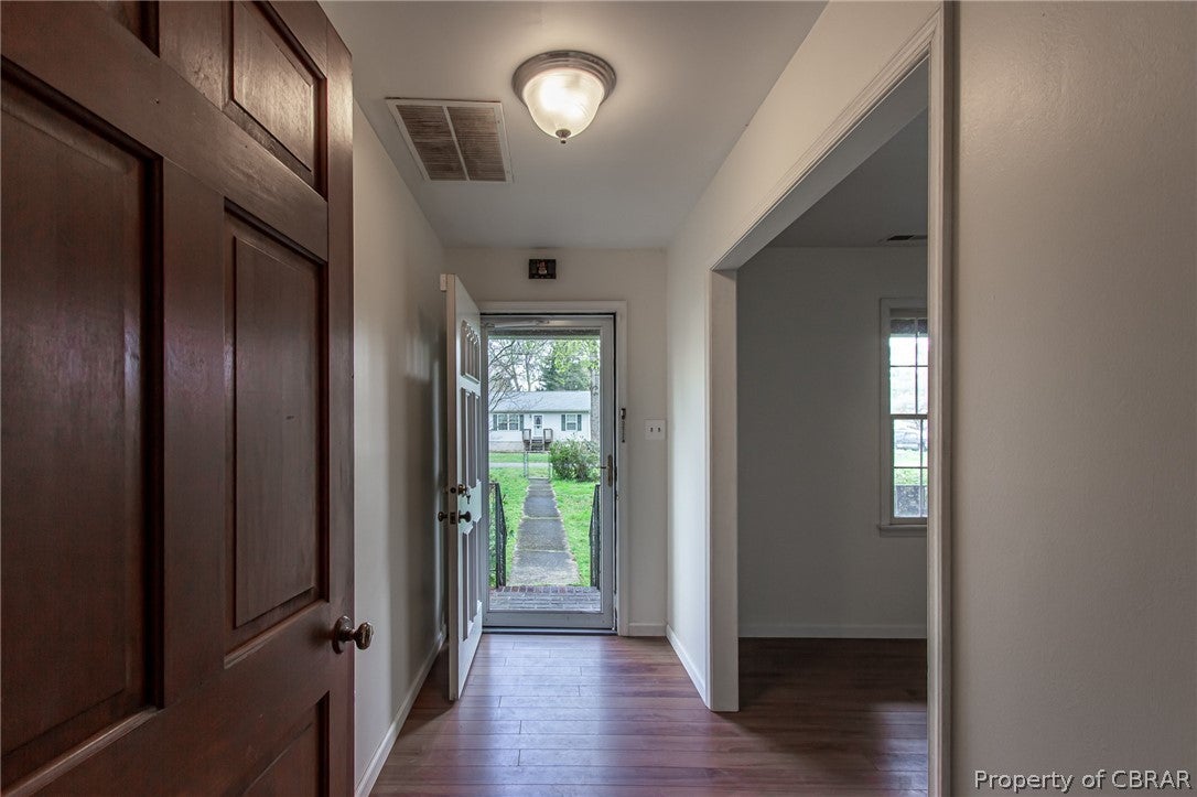 401 Riverside Drive Lanexa, VA 23089 - Photo 7 of 37 Gallery Image 7