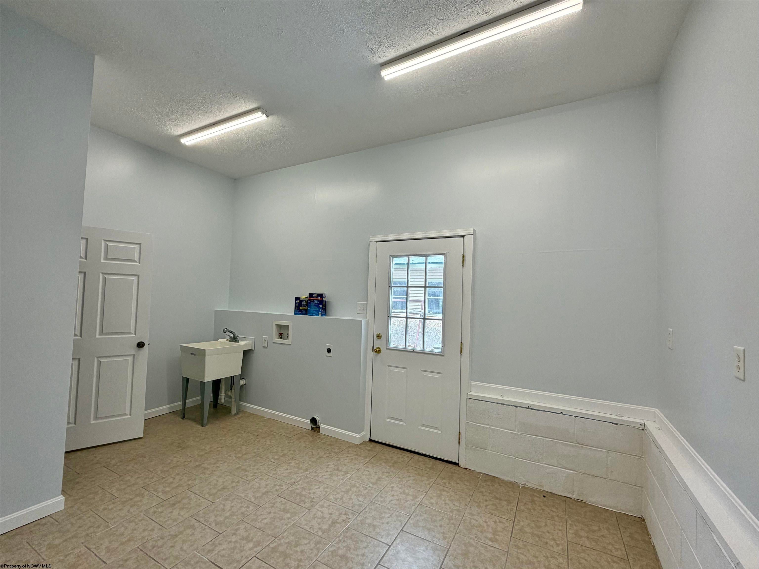 484 Sunny Brook Road Reedsville, WV 26547 - Photo 16 of 38 Gallery Image 16