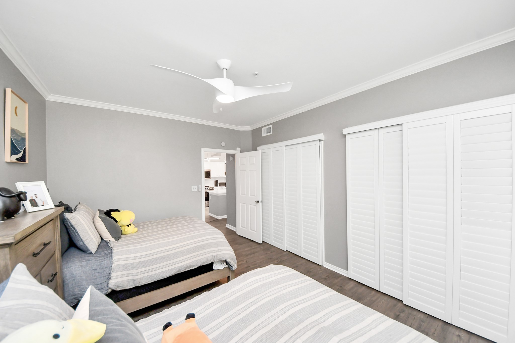 2111 Welch Street, Unit A211 Houston, TX 77019 - Photo 17 of 35