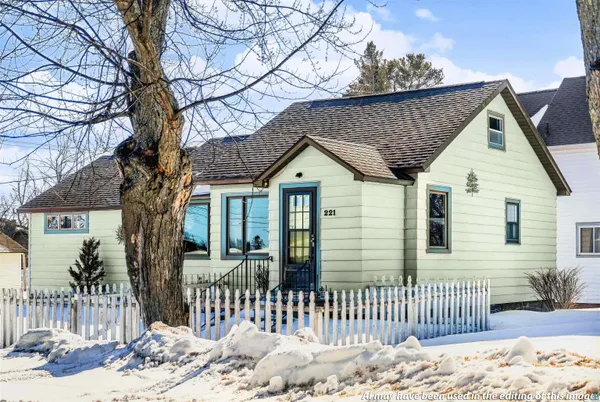 $265,000 | 221 1st Avenue West, Washburn, WI 54891