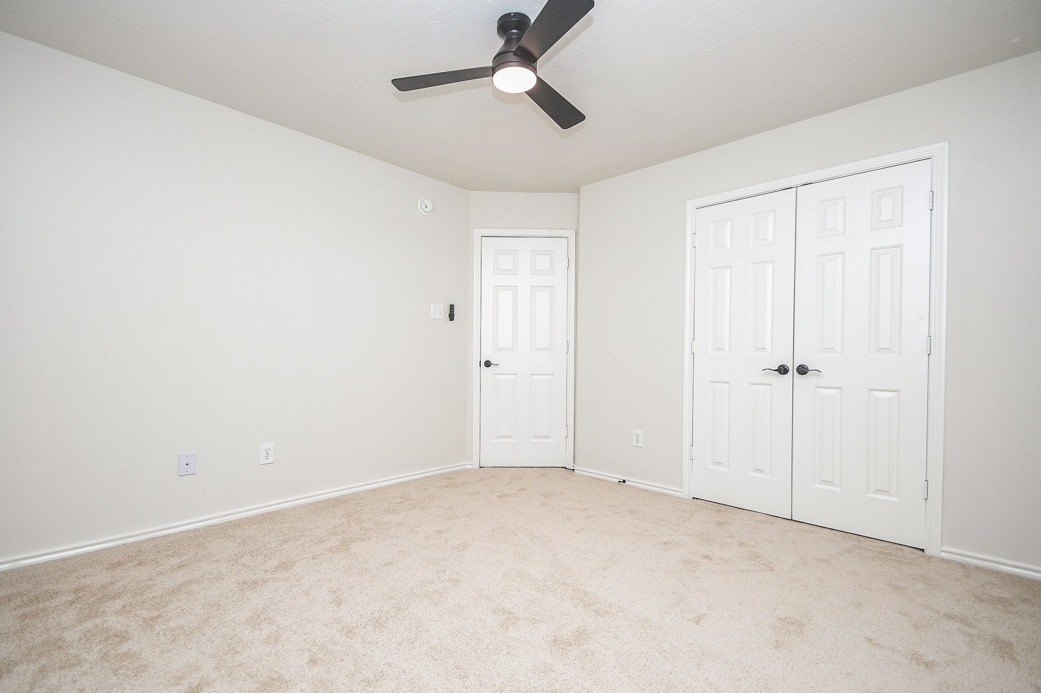 4810 Arbor Court Rosenberg, TX 77471 - Photo 16 of 20 wooden floor in an empty room