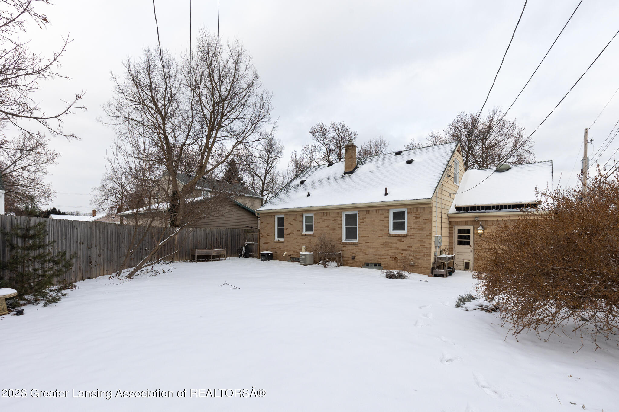 2210 Fairfax Road Lansing, MI 48910 - Photo 4 of 25 2210_Fairfax_KIM-5