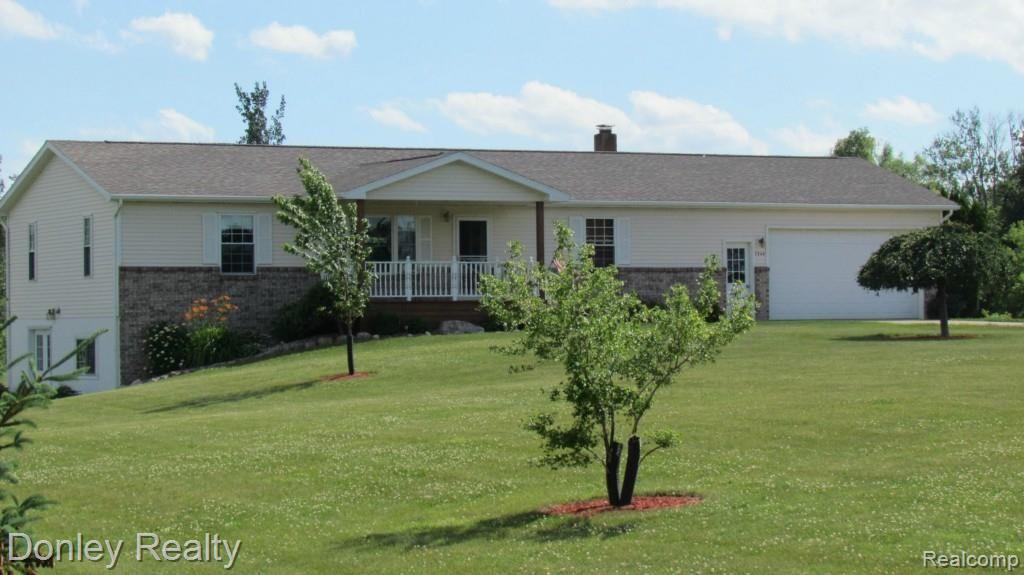 7544 Center Line Road Marlette, MI 48453 - Photo 1 of 16 IMG_0816.jpg