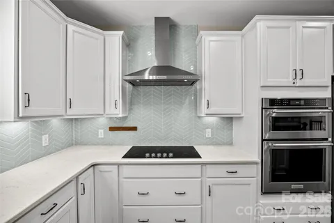 $729,500 | 17023 Soho Drive, Charlotte, NC 28204