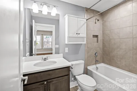 $729,500 | 17023 Soho Drive, Charlotte, NC 28204