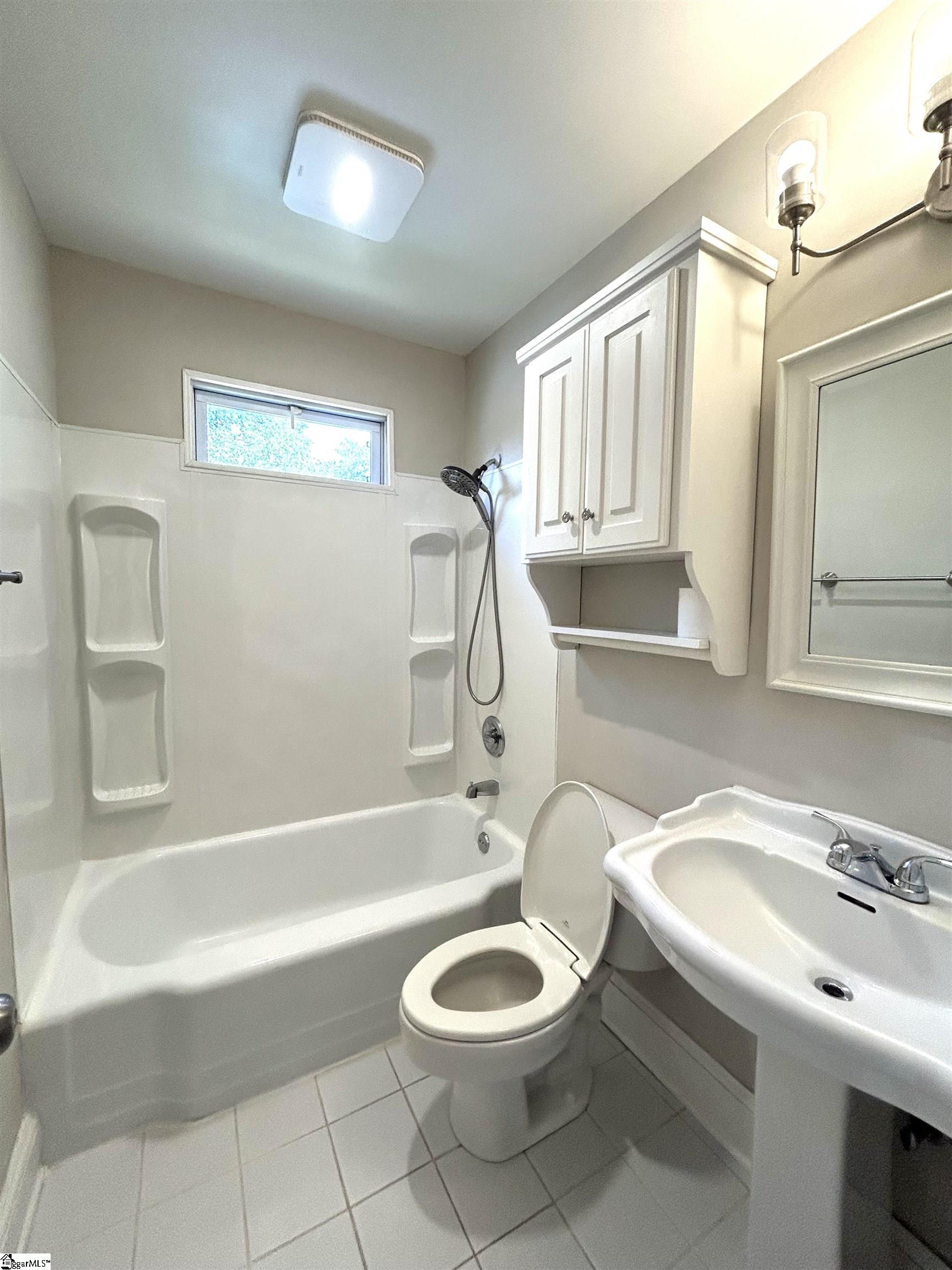 5 Whitsett Street, Unit 4 Greenville, SC 29601 - Photo 7 of 8