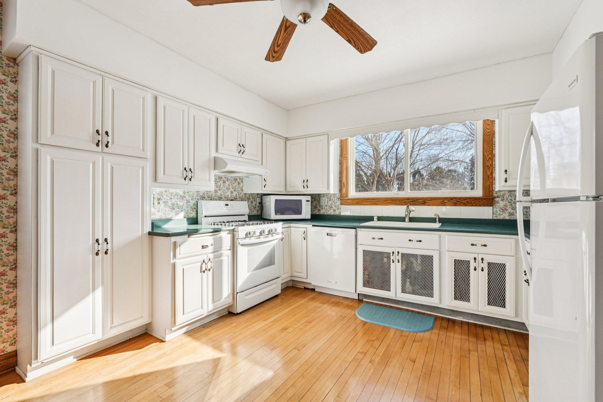 S73W14573 Woods Road Muskego, WI 53150 - Photo 13 of 52 Kitchen 2