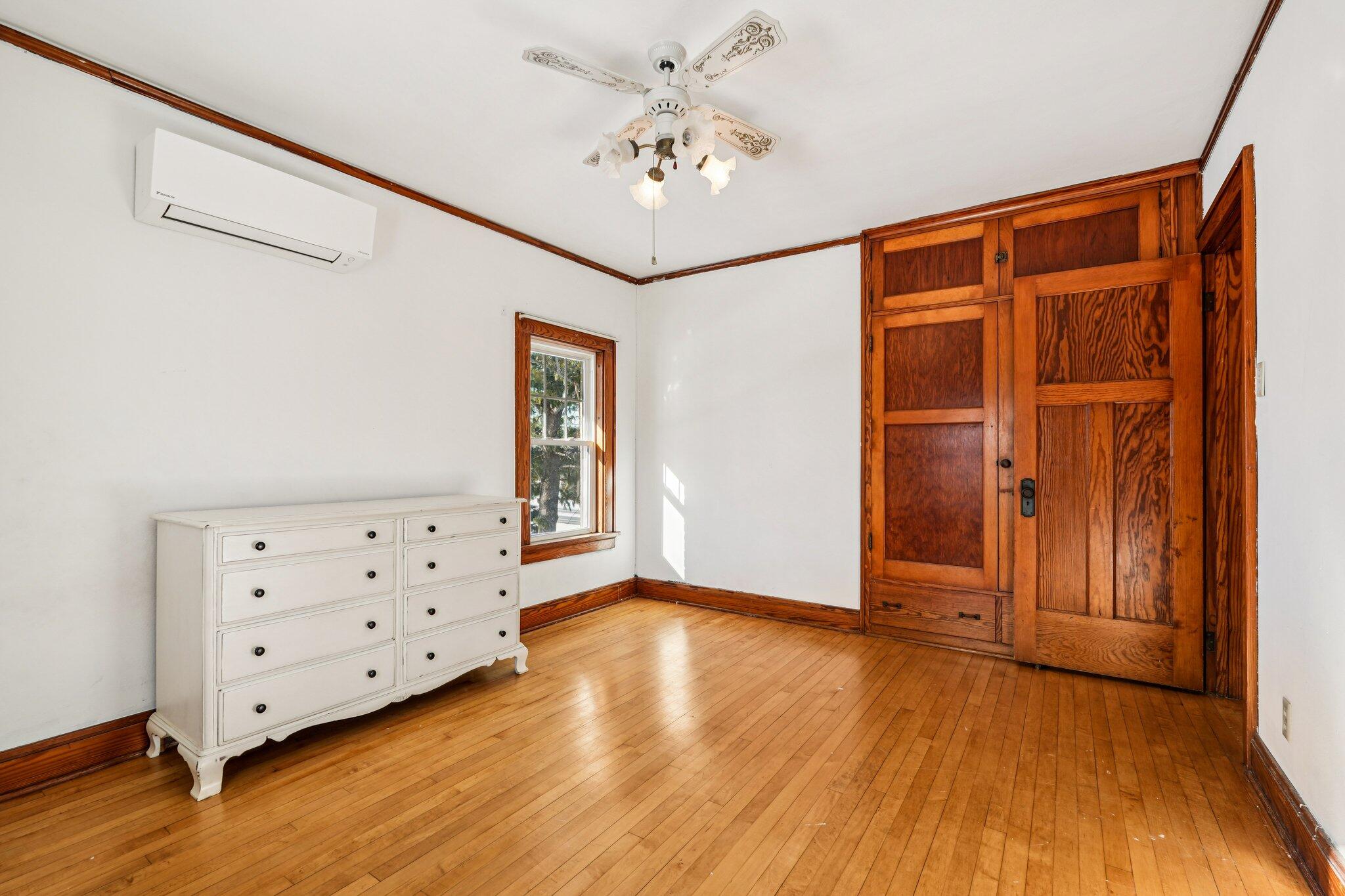 S73W14573 Woods Road Muskego, WI 53150 - Photo 28 of 52 Upper Floor Bedroom 3b