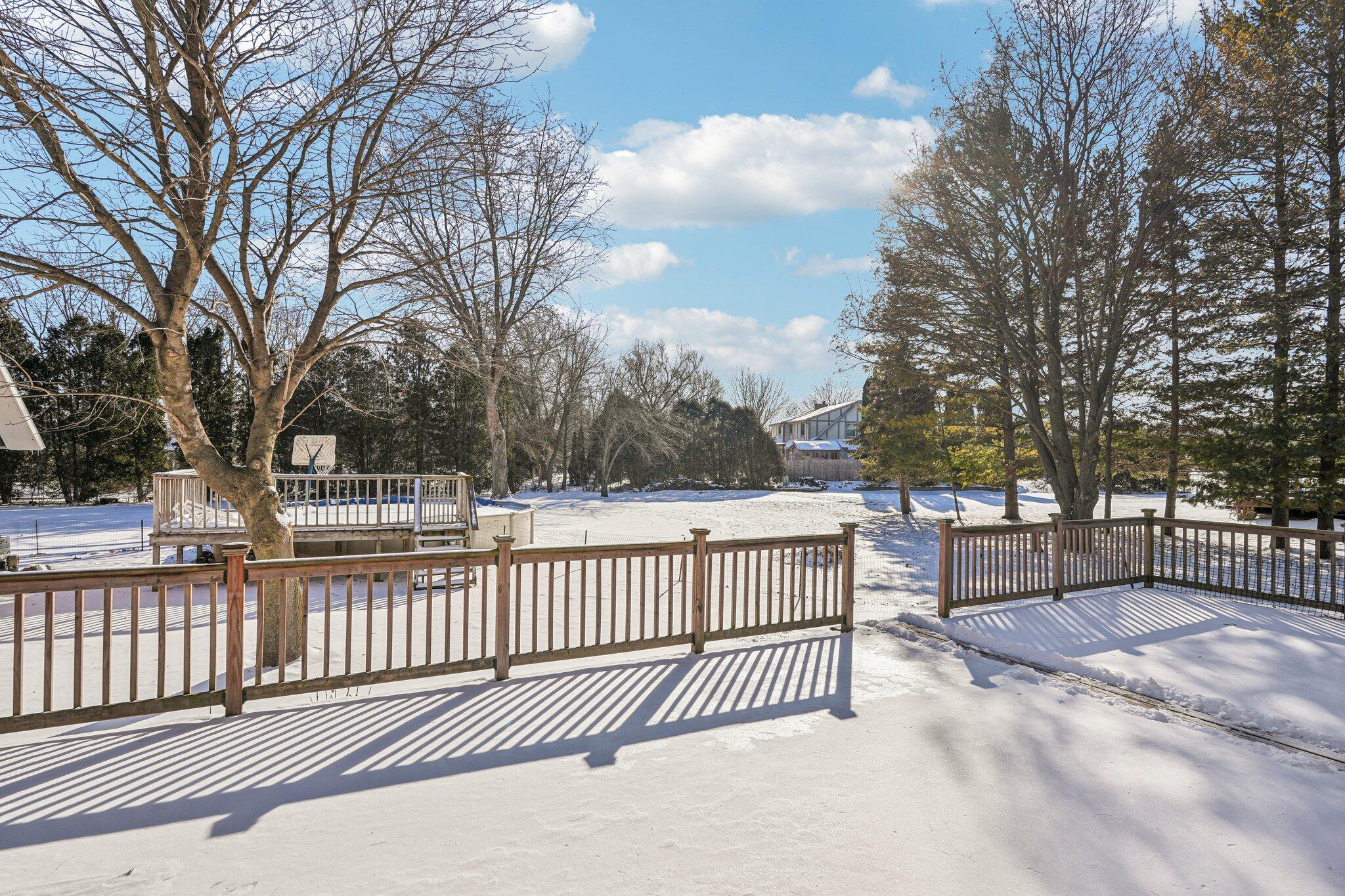 S73W14573 Woods Road Muskego, WI 53150 - Photo 45 of 52 Deck 1