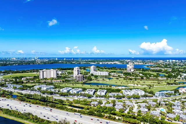 $2,215 | 1951 Brandywine Road, Unit 59303, West Palm Beach, FL 33409