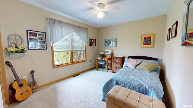 $182,000 | 6 Royal Court, Washington, IL 61571