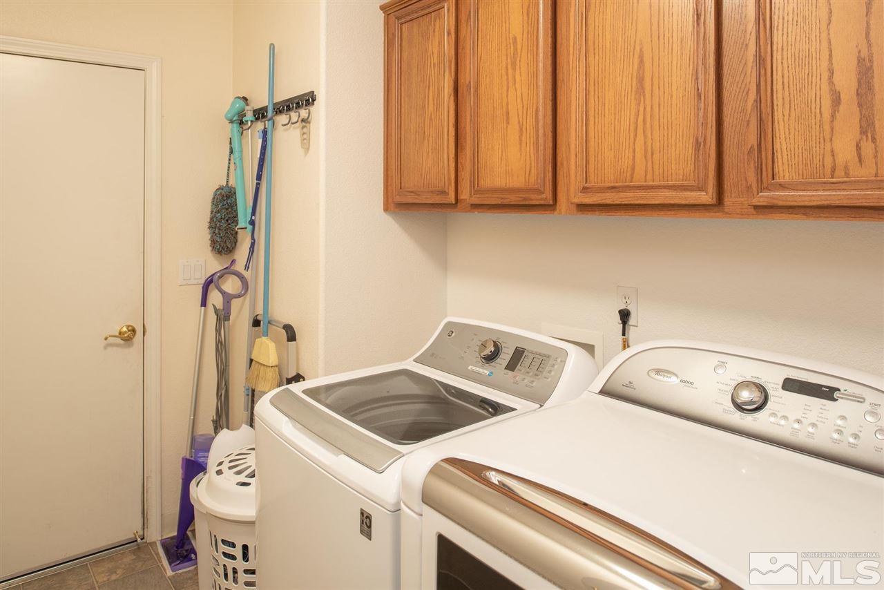 18121 Hazelnut Drive Reno, NV 89508 - Photo 17 of 31 Photo 17