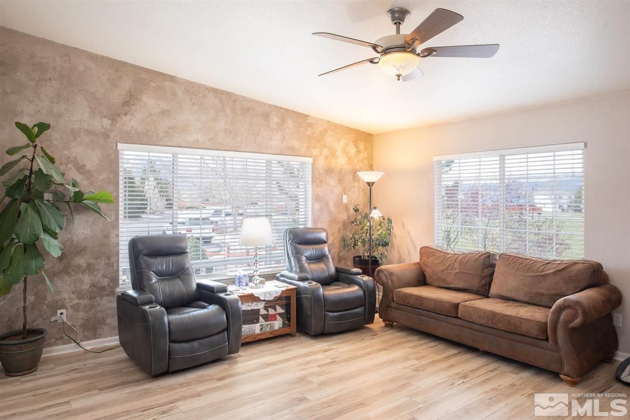 18121 Hazelnut Drive Reno, NV 89508 - Photo 7 of 31 Photo 7