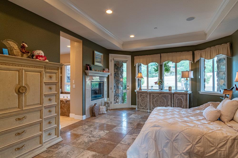 4490 Roop Road Gilroy, CA 95020 - Photo 14 of 99 Gallery Image 14