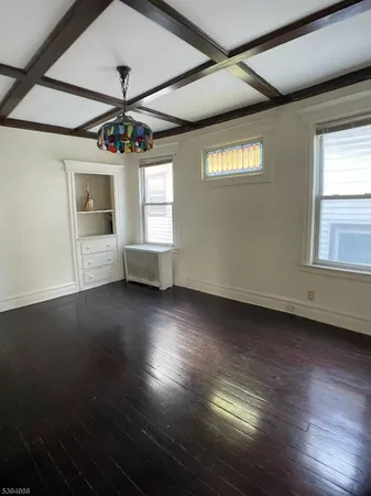 $2,500 | 174 North 17th Street, Unit 2, East Orange, NJ 07017