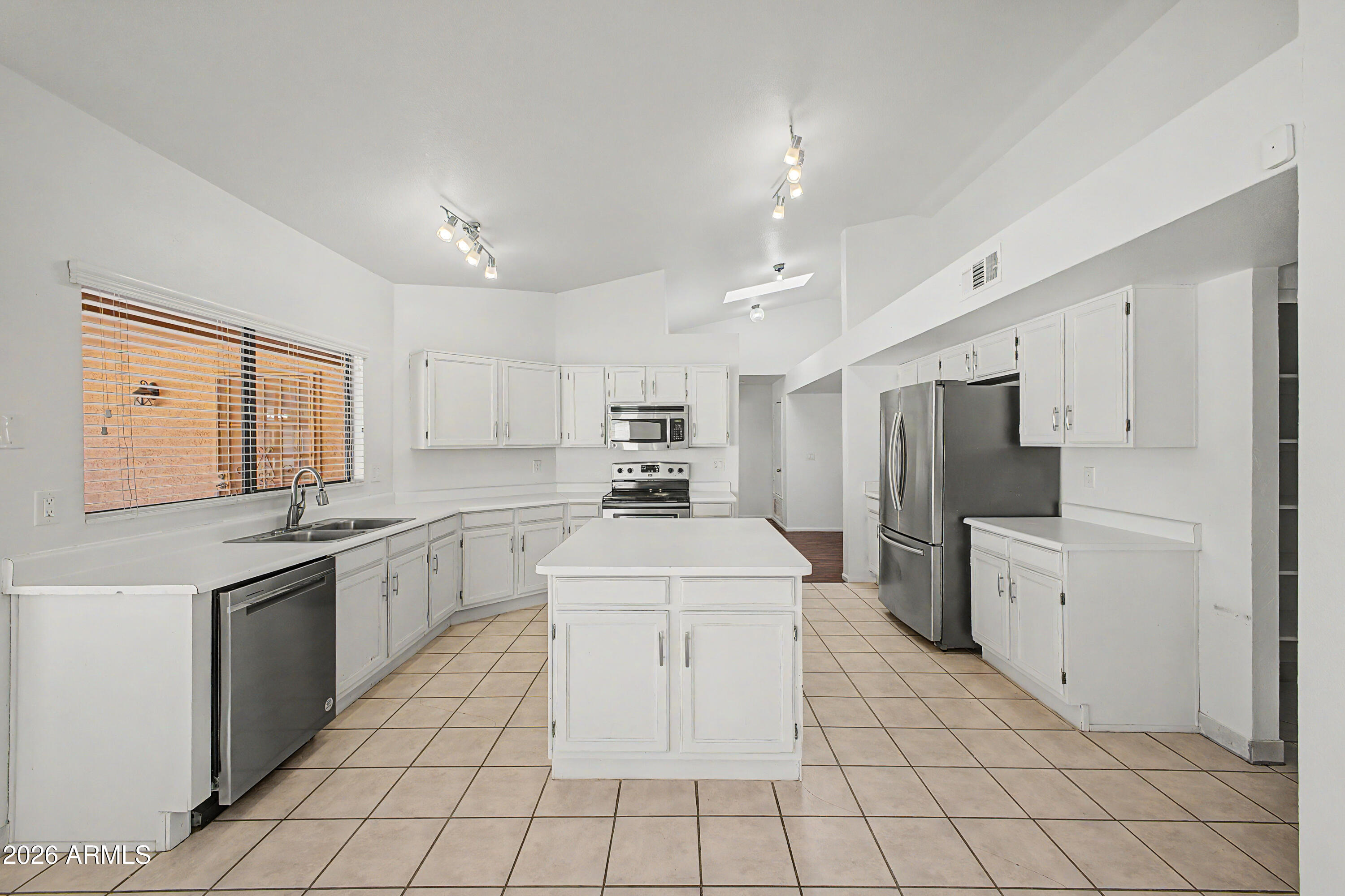3322 East Dry Creek Road Phoenix, AZ 85044 - Photo 2 of 66 Updated Kitchen