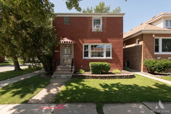$285,000 | 2648 East Avenue, Berwyn, IL 60402