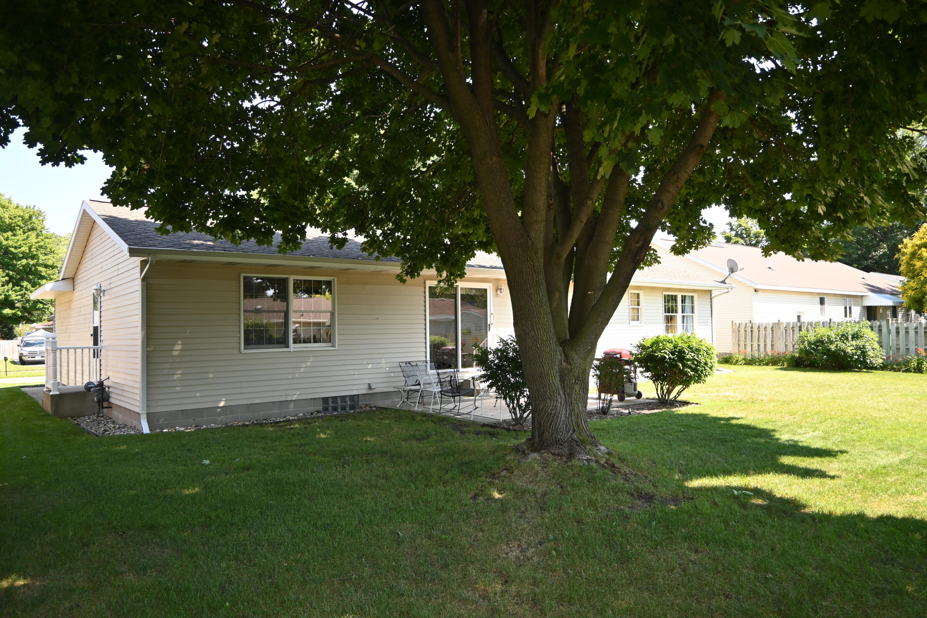 3245 Davis Road Muskegon, MI 49441 - Photo 9 of 61 DSC_2906
