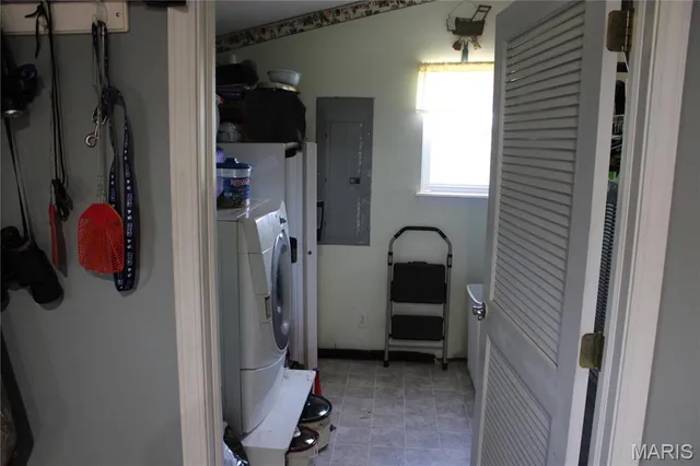 $245,000 | 4 Falstaff Road, Winfield, MO 63389