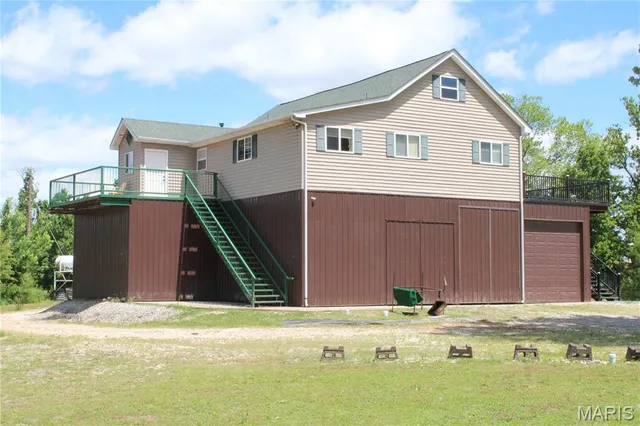 $245,000 | 4 Falstaff Road, Winfield, MO 63389