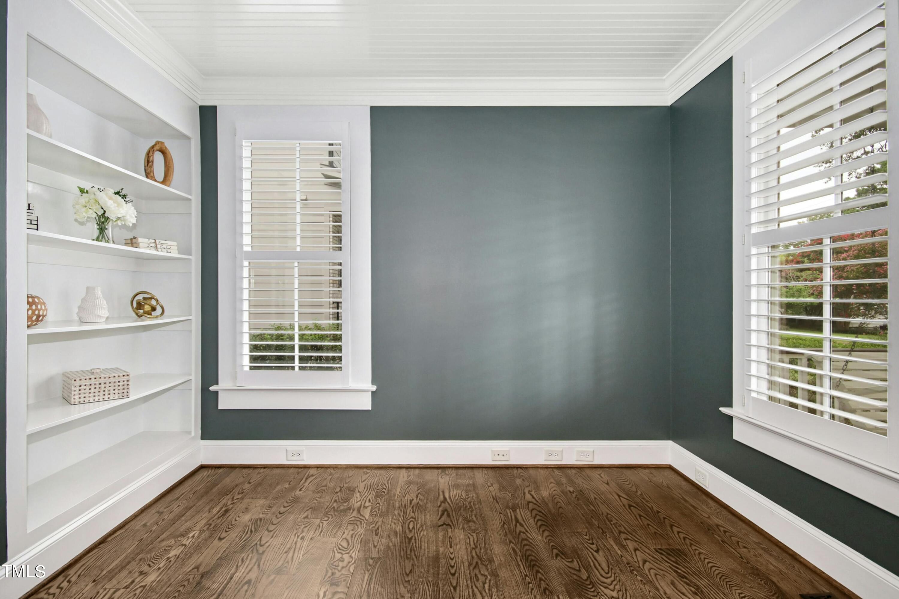 512 Peebles Street Raleigh, NC 27608 - Photo 10 of 45 010-469391-512_Peebles_Street_IMG_2651_H