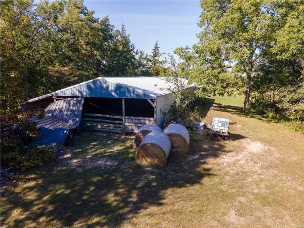 $980,000 | 27232 Z Highway, Canton, MO 63435