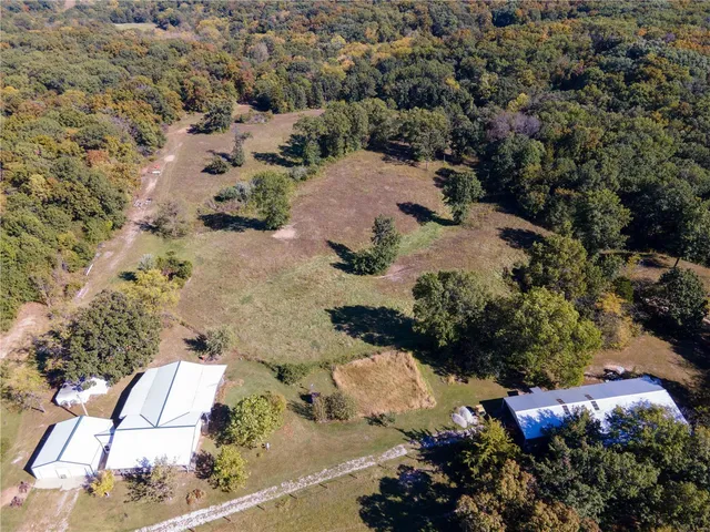 $980,000 | 27232 Z Highway, Canton, MO 63435