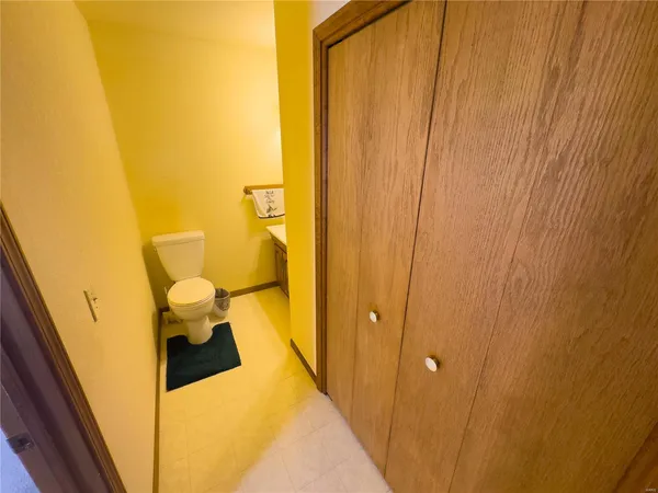 $980,000 | 27232 Z Highway, Canton, MO 63435