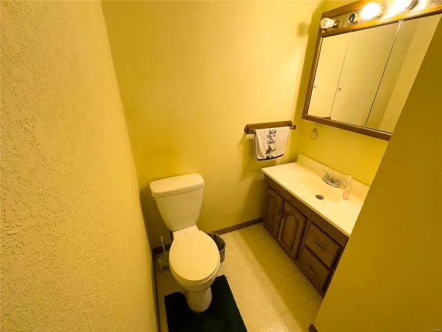 $980,000 | 27232 Z Highway, Canton, MO 63435